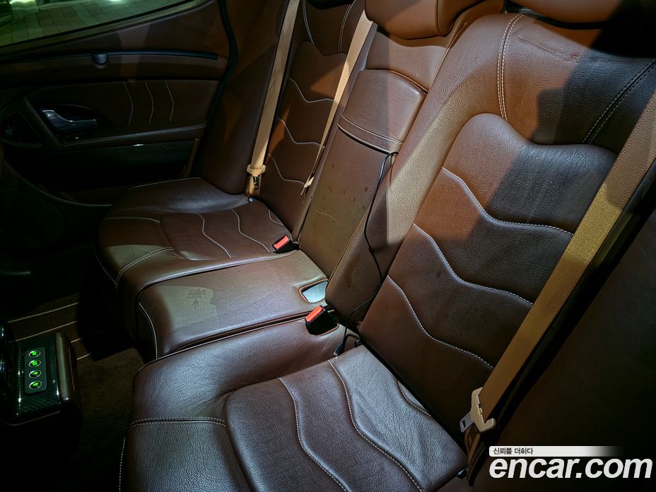 Maserati Quattroporte фото 9