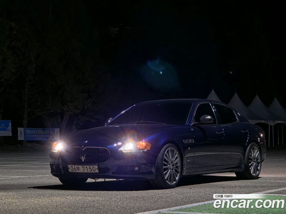 Maserati Quattroporte фото 12