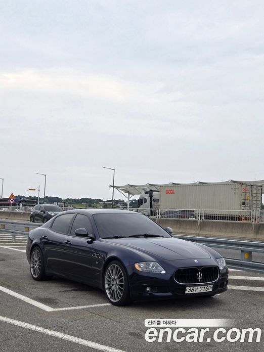 Maserati Quattroporte фото 16