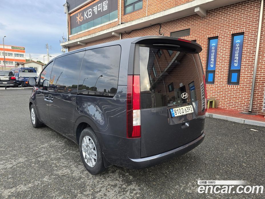 Hyundai Staria фото 4