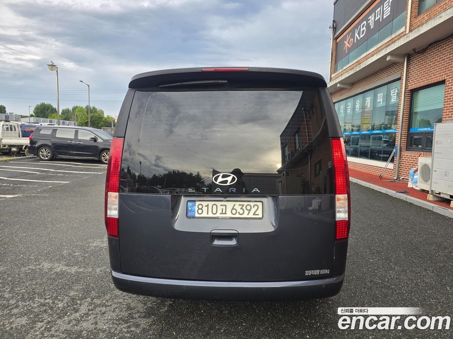 Hyundai Staria фото 5