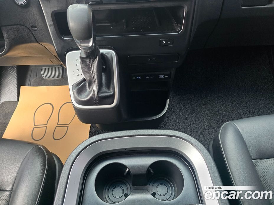 Hyundai Staria фото 13