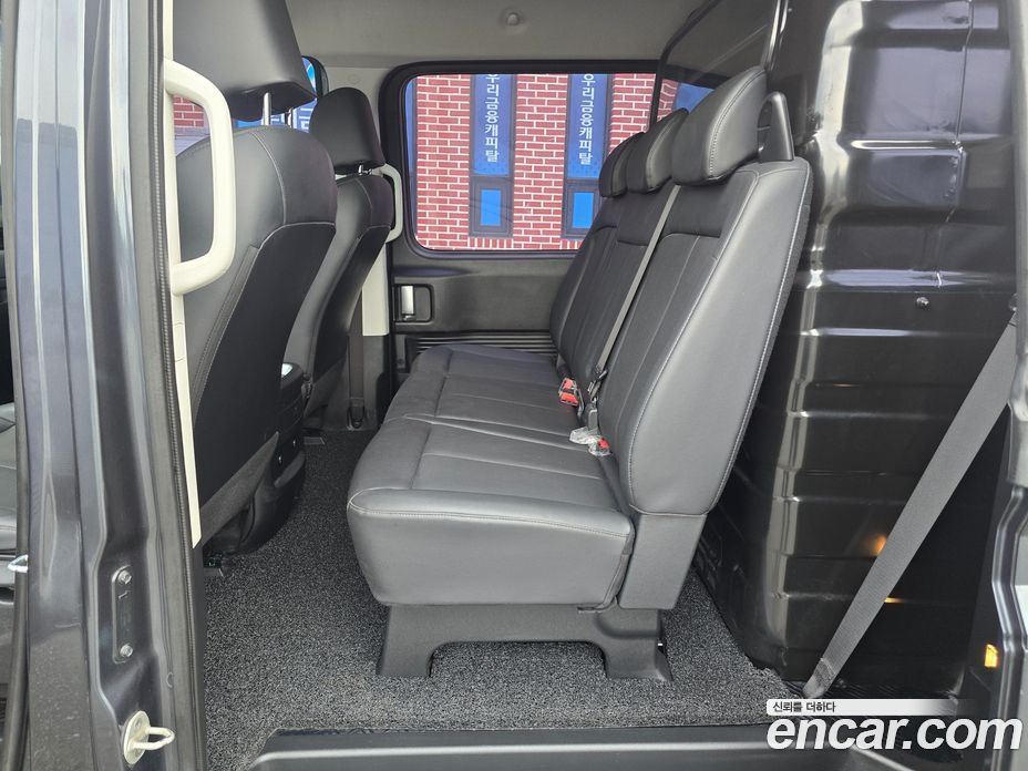 Hyundai Staria фото 16