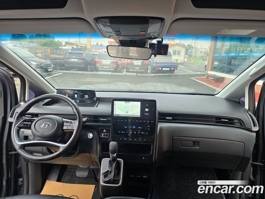 Hyundai Staria фото 19