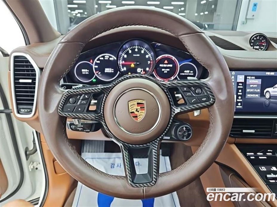 Porsche Cayenne 3rd Gen фото 9