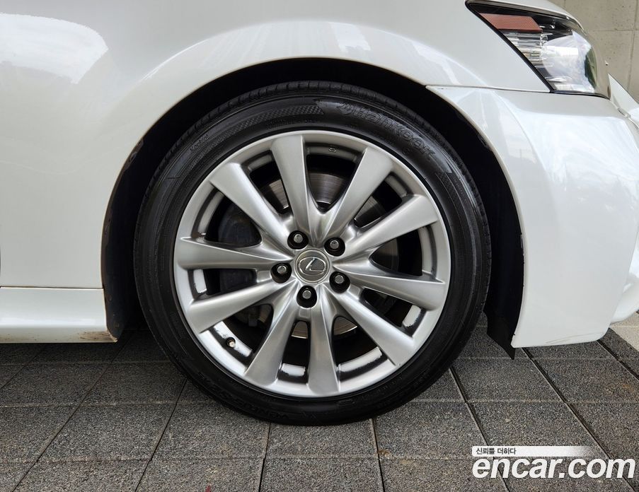 Lexus New GS350 фото 5