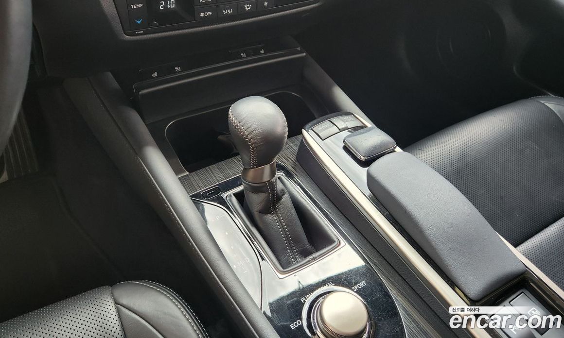 Lexus New GS350 фото 9