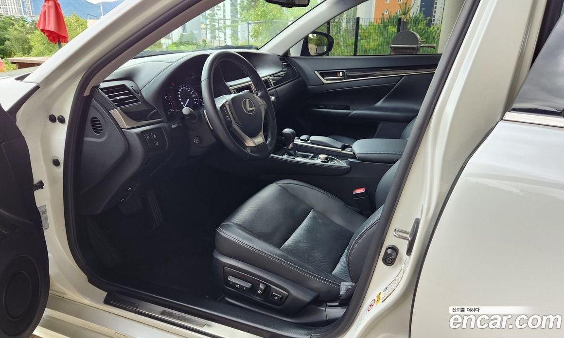 Lexus New GS350 фото 10