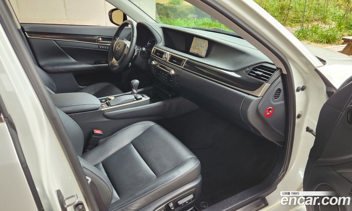 Lexus New GS350 фото 12