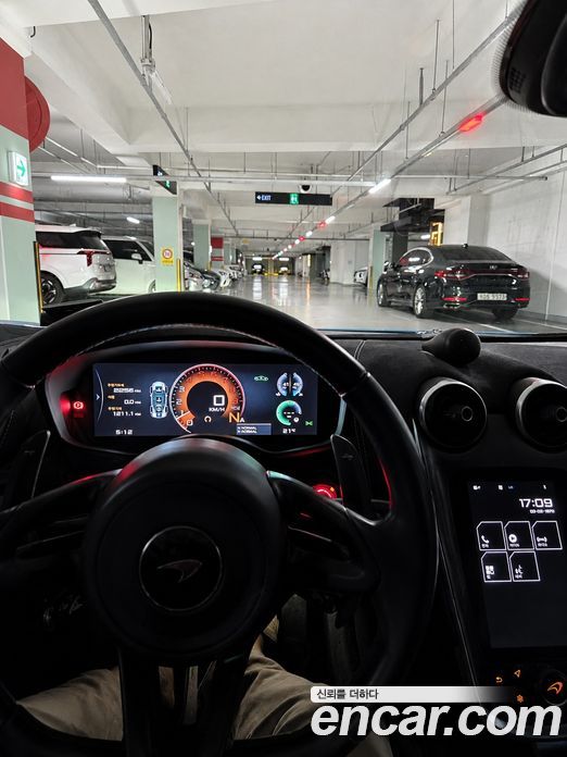 McLaren 570S фото 5