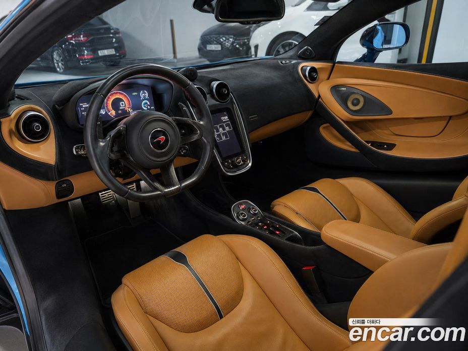 McLaren 570S фото 6