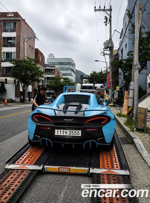 McLaren 570S фото 8