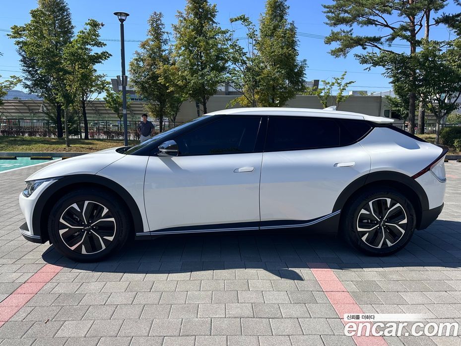 Kia EV6 фото 7