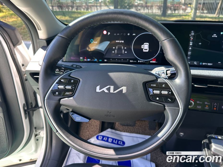 Kia EV6 фото 12