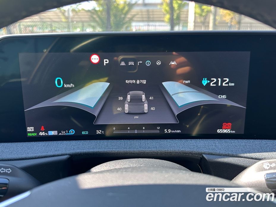 Kia EV6 фото 13