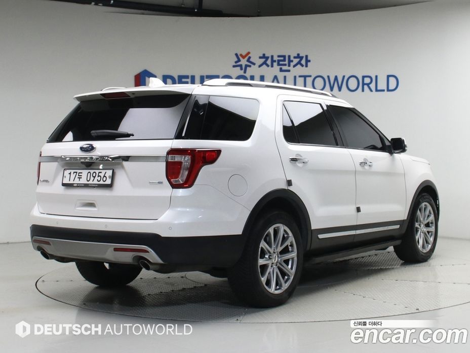 Ford Explorer 5th Gen фото 2