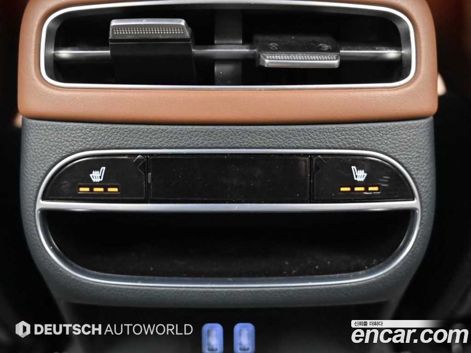 Genesis GV70 фото 17