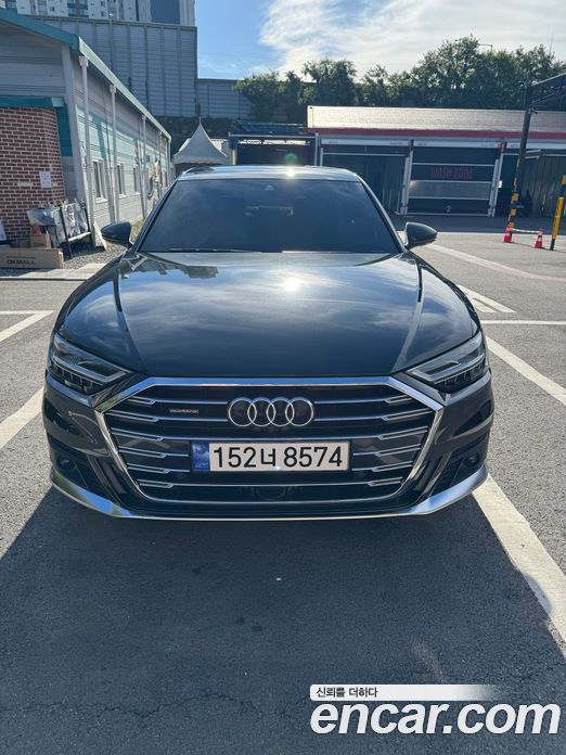 Audi A8 (D5) фото 3