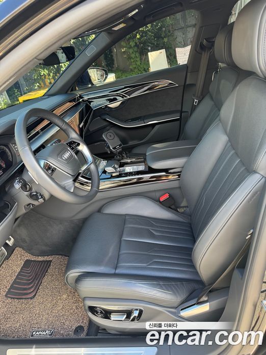 Audi A8 (D5) фото 6
