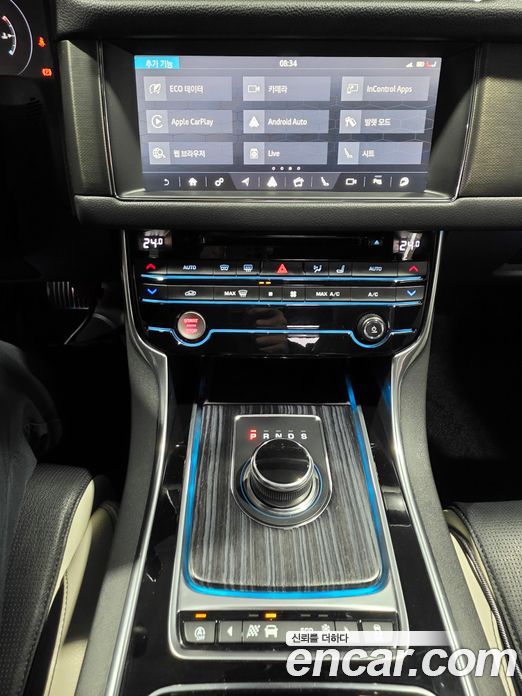 Jaguar XF (X260) фото 8