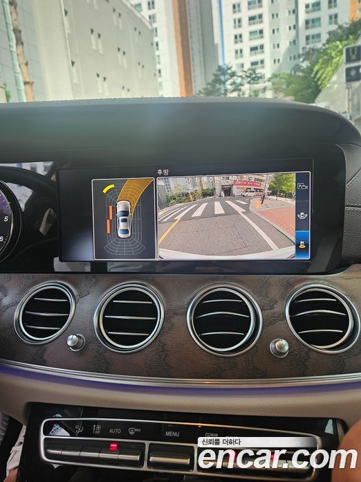 Mercedes-Benz E-Class W213 фото 16