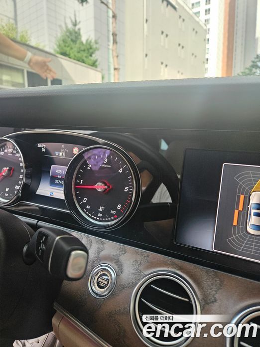 Mercedes-Benz E-Class W213 фото 18