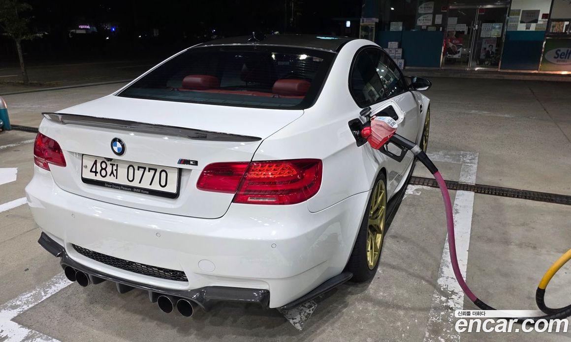 BMW M3 (E90) фото 4
