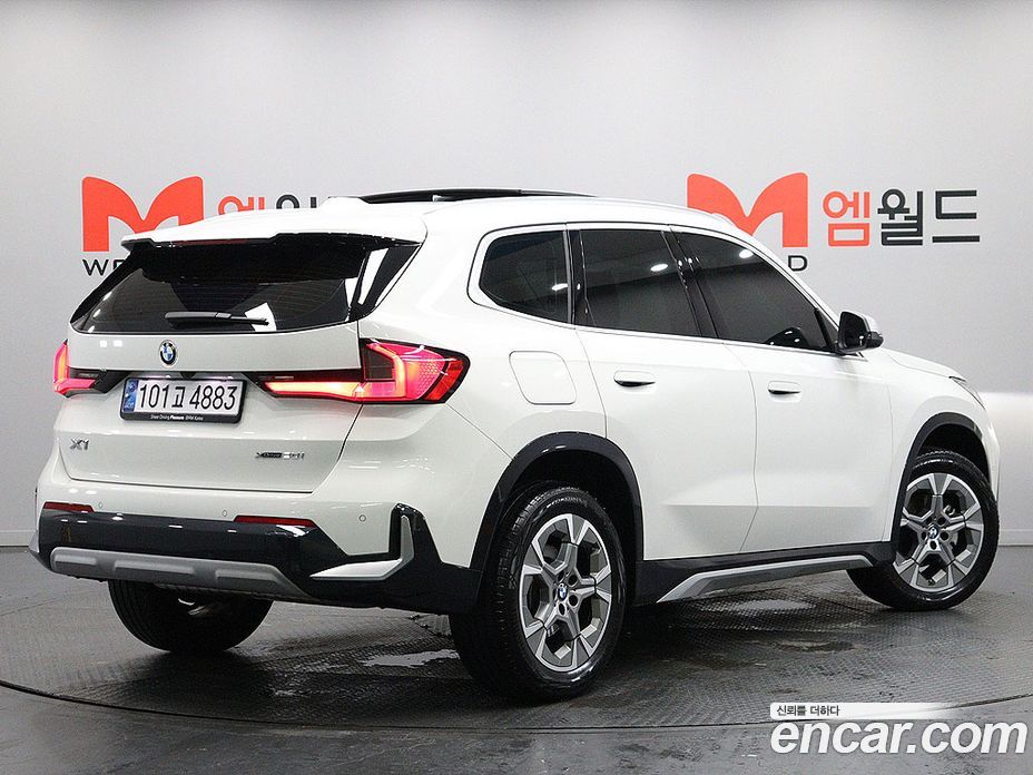 BMW X1 (U11) фото 2