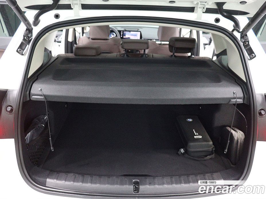 BMW X1 (U11) фото 5