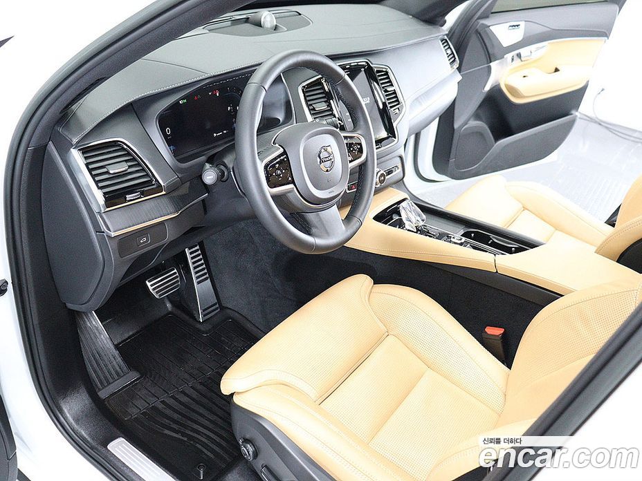 Volvo XC90 2nd Gen фото 16