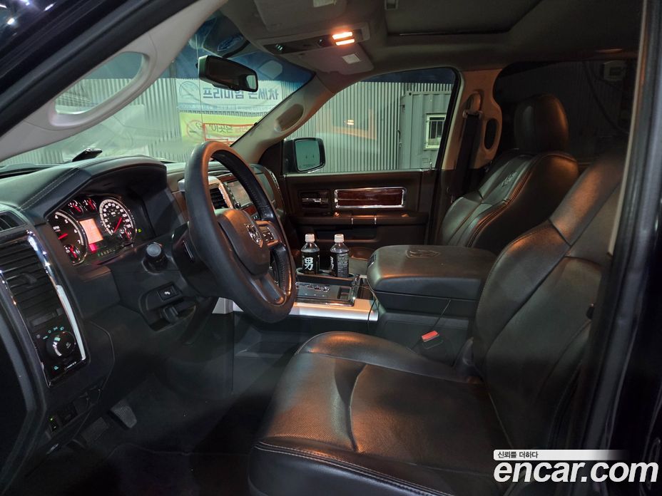 Dodge Ram Pickup фото 9