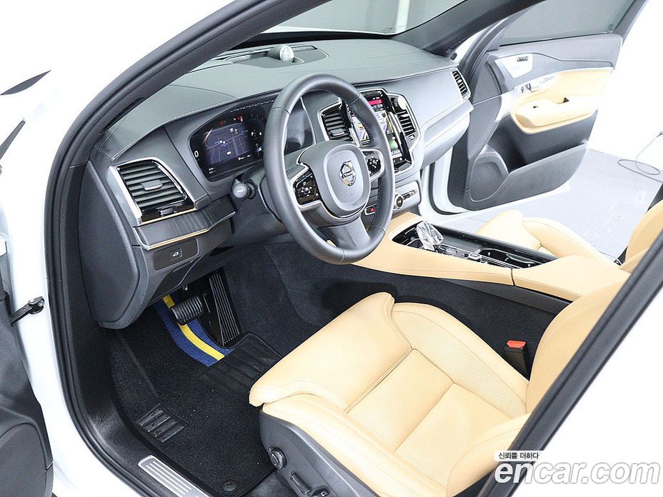 Volvo XC90 2nd Gen фото 11
