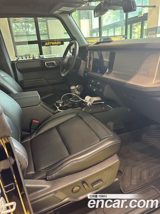 Ford Bronco 6th Gen фото 9