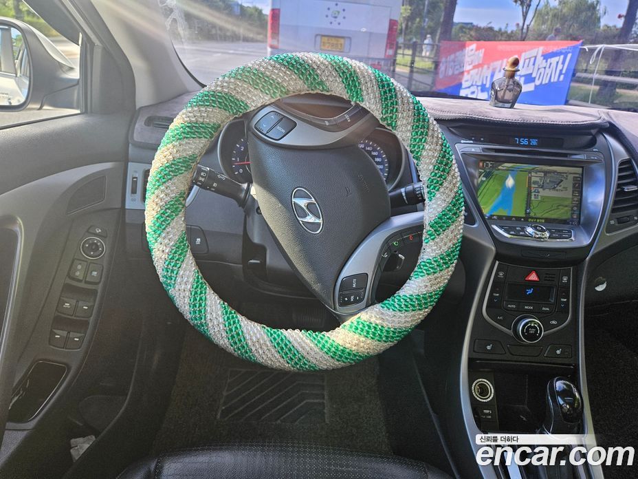 Hyundai The New Avante фото 7