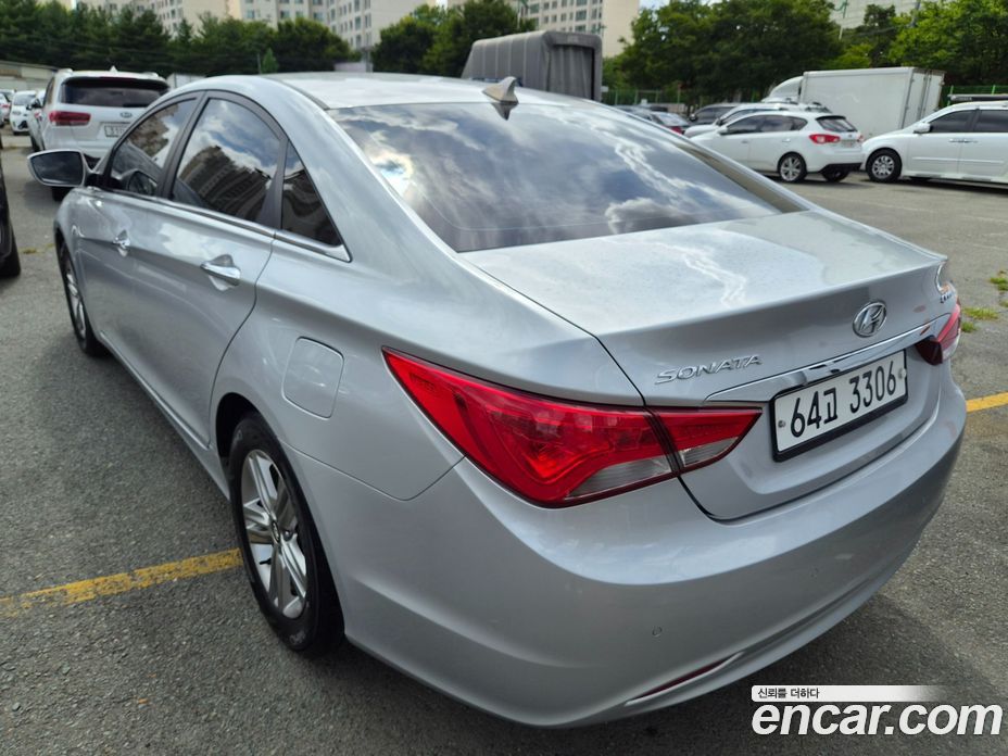 Hyundai Sonata The Brilliant фото 2