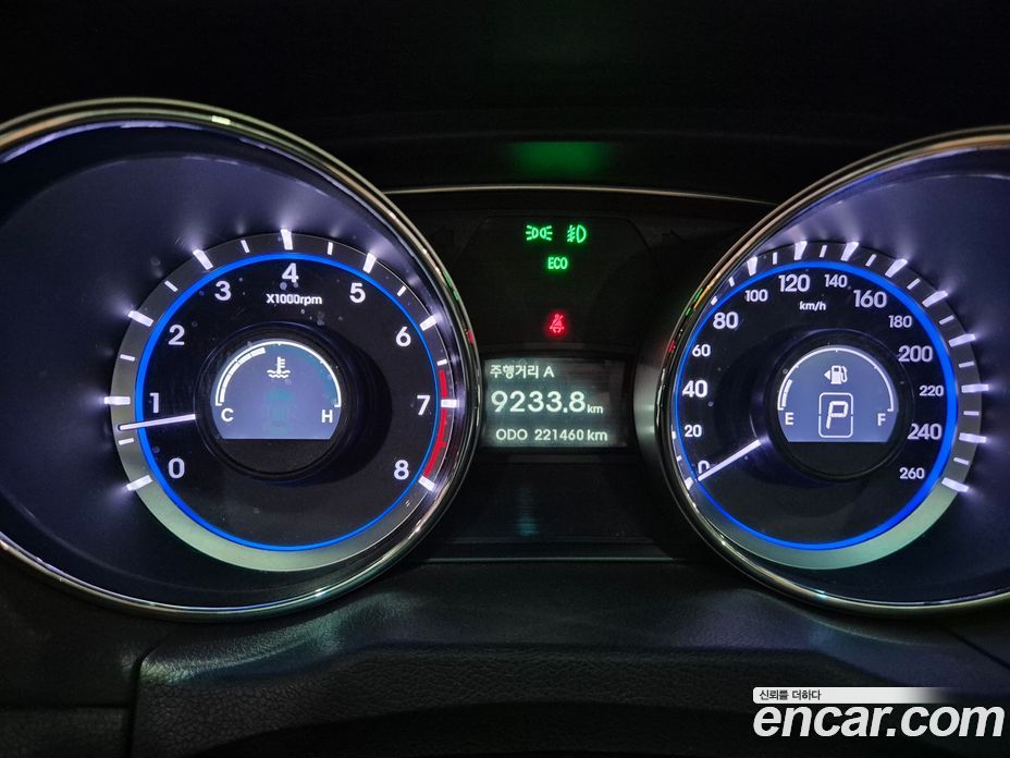 Hyundai Sonata The Brilliant фото 10