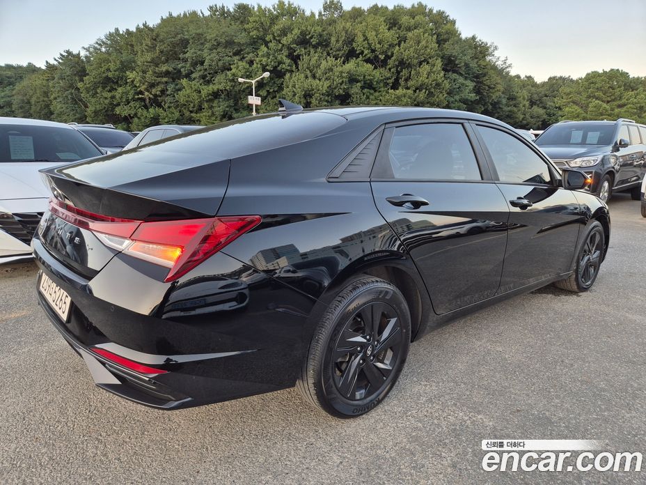 Hyundai Avante (CN7) фото 6