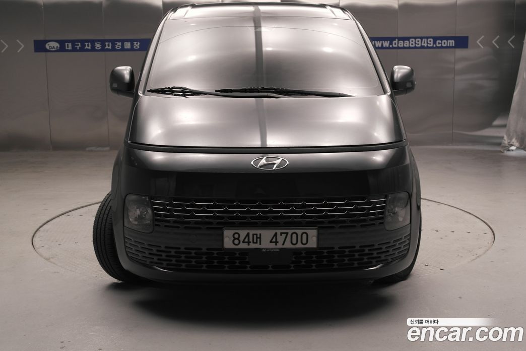 Hyundai Staria фото 3