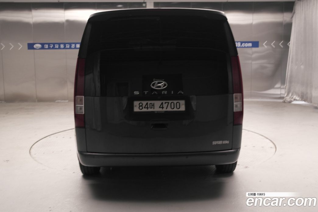 Hyundai Staria фото 4