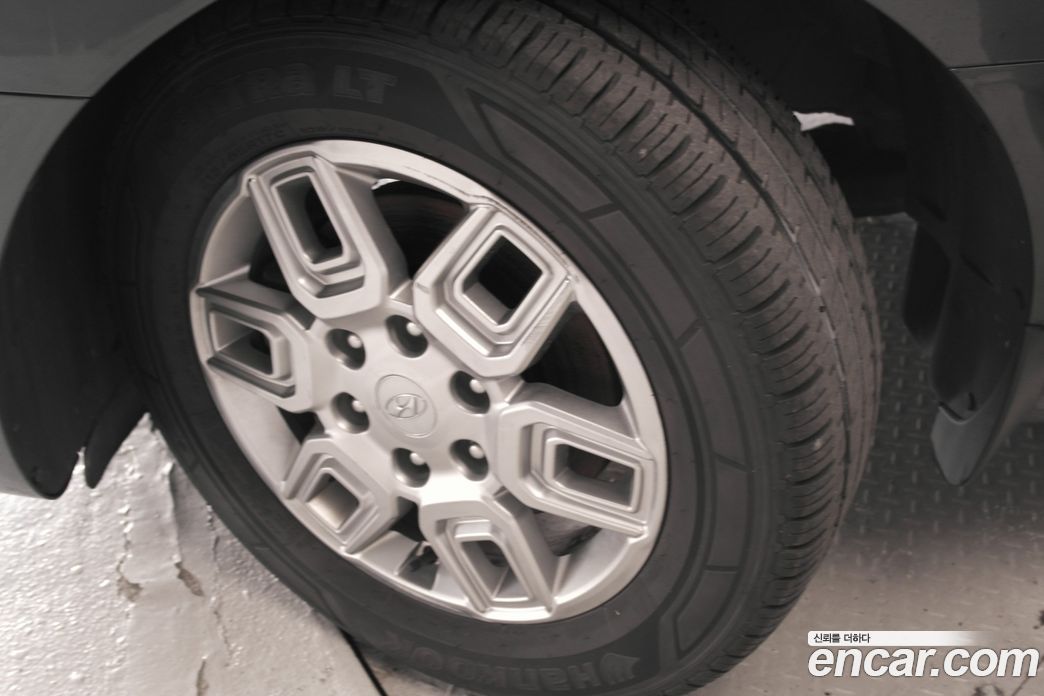 Hyundai Staria фото 5