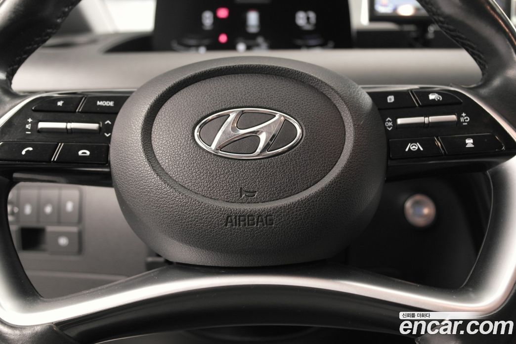 Hyundai Staria фото 16