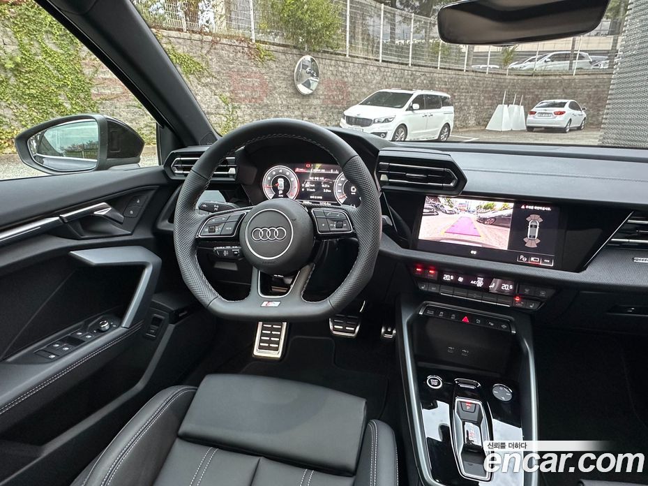 Audi A3 (8Y) фото 10