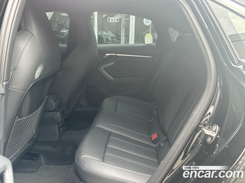 Audi A3 (8Y) фото 12