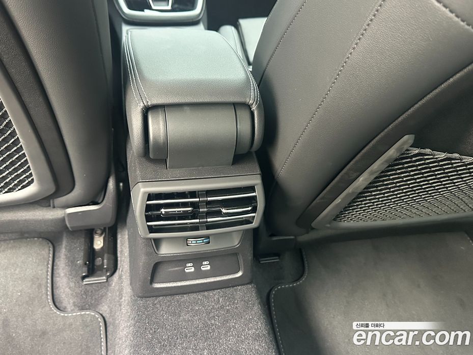 Audi A3 (8Y) фото 13