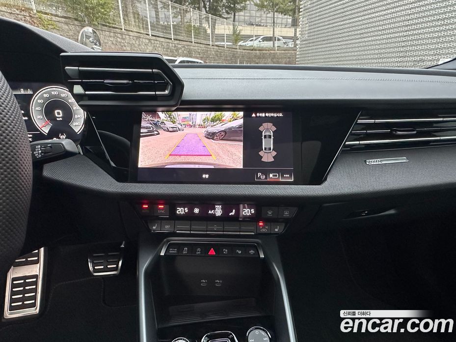 Audi A3 (8Y) фото 14