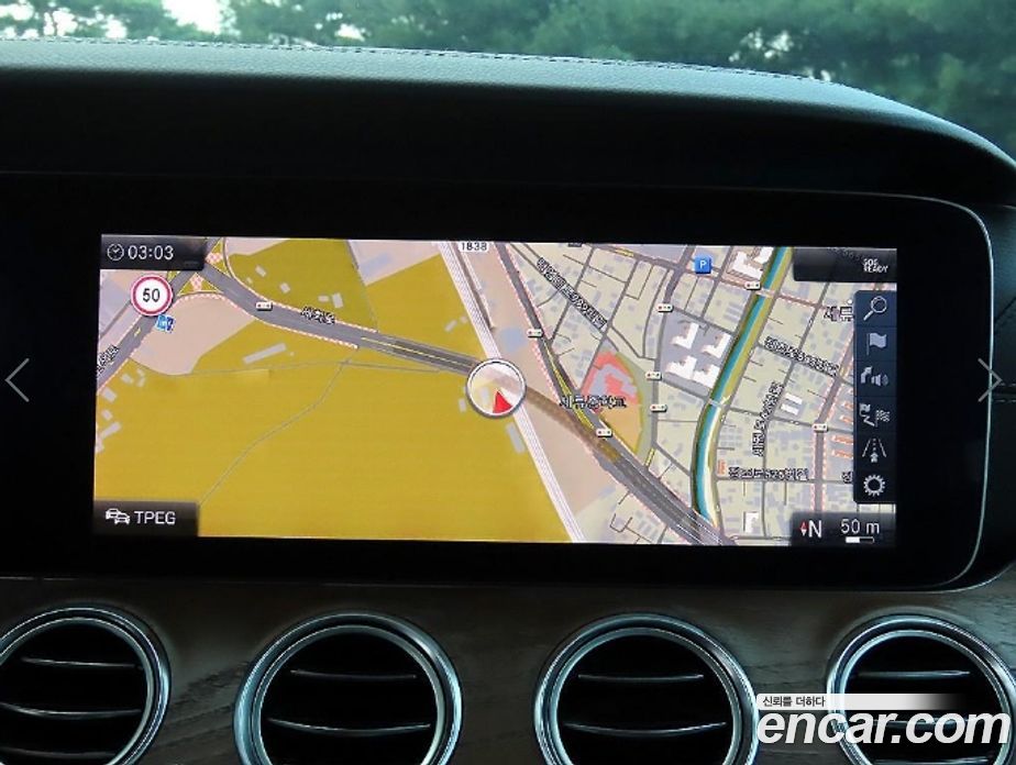 Mercedes-Benz E-Class W213 фото 13