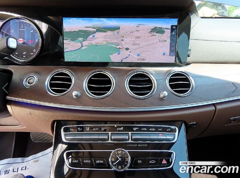 Mercedes-Benz E-Class W213 фото 13
