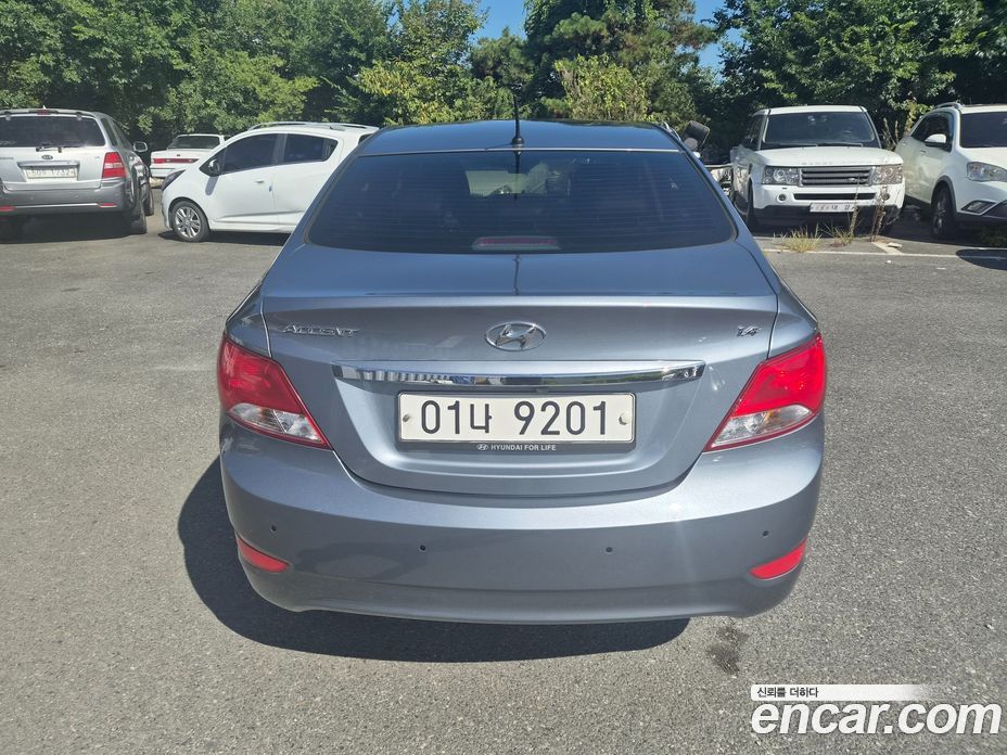Hyundai Accent (New Type) фото 5