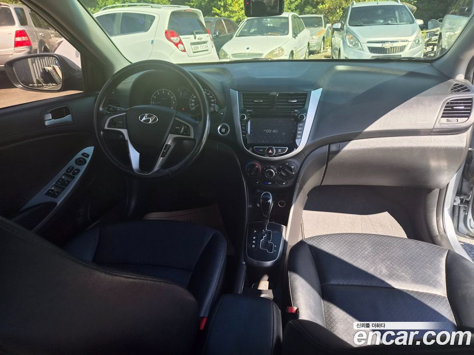 Hyundai Accent (New Type) фото 9