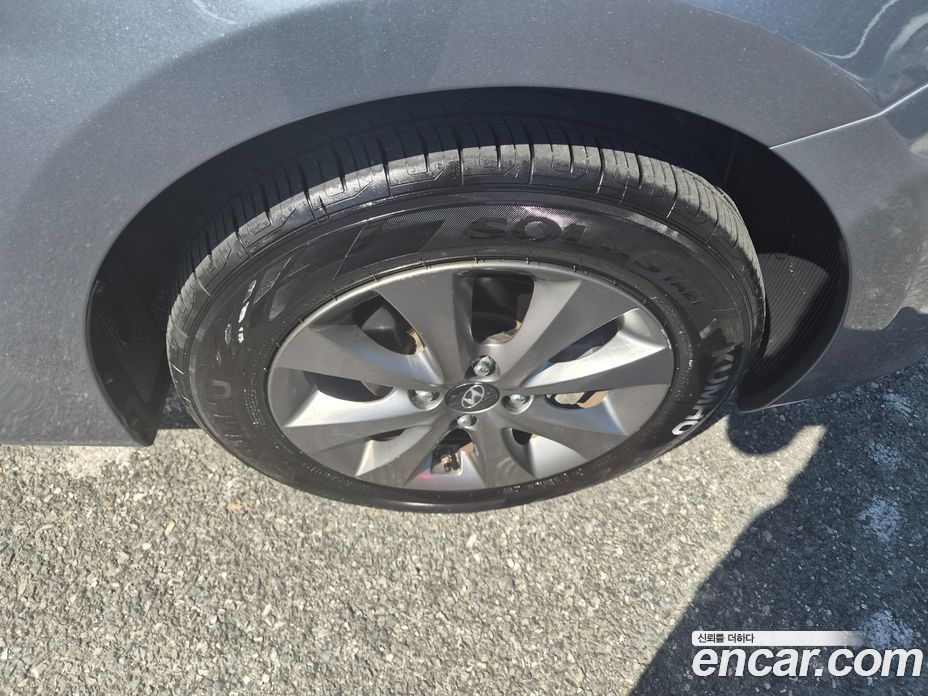 Hyundai Accent (New Type) фото 12